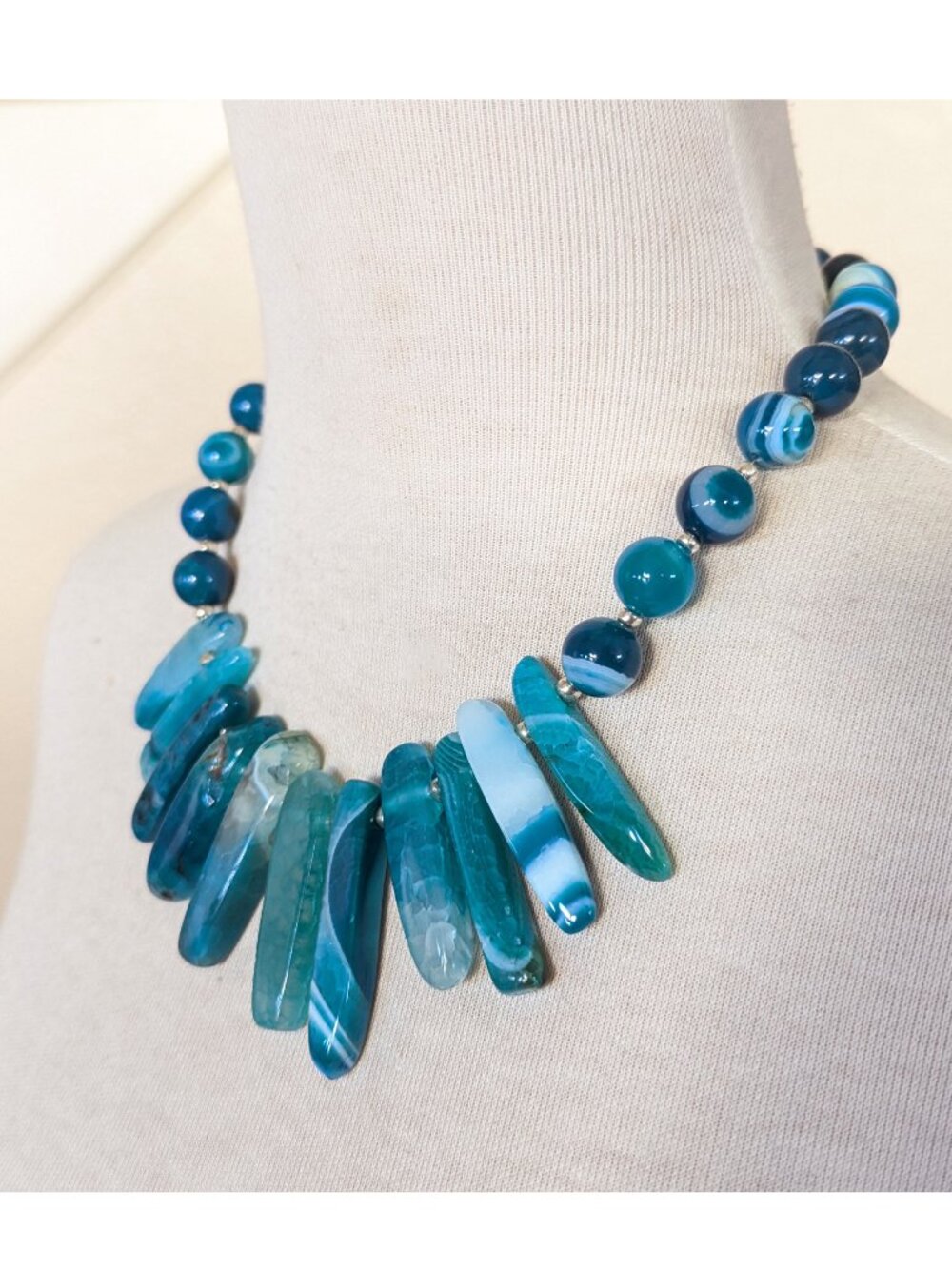Southwestern Teal Blue & Silver Agate Swirl Bib Statement Necklace - Picture 2 of 3